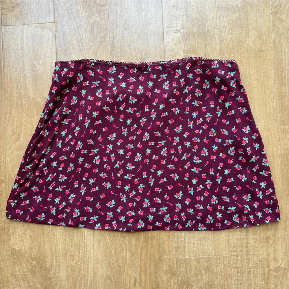 Cotton On Valerie Mini Skirt, Elliot Rose Cherry, Size 8, NWT